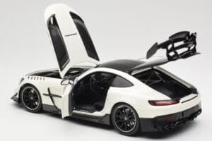 Mercedes AMG GT C190 Black Series Diamond White Metallic Minichamps 1:18 110032020 Druckguss — Bild 5 von 8
