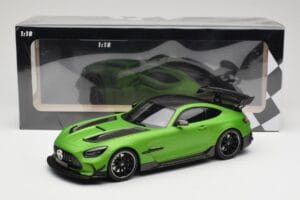 Mercedes AMG GT C190 Black Series Green Hell Magno Minichamps 1:18 155032020 Druckguss — Bild 6 von 6
