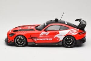 Mercedes AMG GT C190 Black Series Safety Car F1 2022 Minichamps 1:18 155032090 Druckguss — Bild 3 von 6