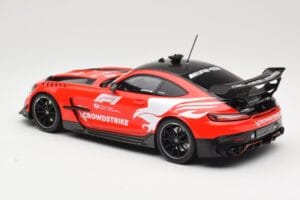 Mercedes AMG GT C190 Black Series Safety Car F1 2022 Minichamps 1:18 155032090 Druckguss — Bild 5 von 6