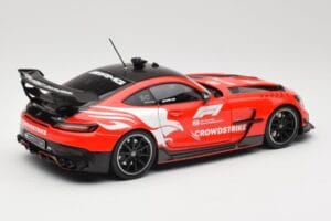 Mercedes AMG GT C190 Black Series Safety Car F1 2024 Minichamps 1:18 110032090 Druckguss — Bild 3 von 8