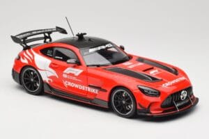 Mercedes AMG GT C190 Black Series Safety Car F1 2024 Minichamps 1:18 110032090 Druckguss — Bild 6 von 8