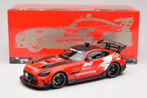 Mercedes AMG GT C190 Black Series Safety Car F1 2024 Minichamps 1:18 110032090 Druckguss — Bild 8 von 8