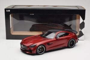 Mercedes AMG GT R C190 Jupiter Red Metallic Minichamps 1:18 155036027 Druckguss — Bild 6 von 6