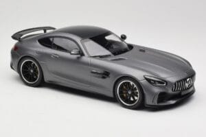 Mercedes AMG GT R C190 Matt Grau Metallic Minichamps 1:18 155036026 Druckguss — Bild 4 von 6