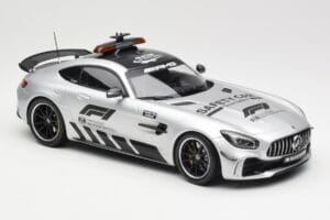 Mercedes AMG GT R C190 Safety Car F1 2019 Minichamps 1:18 155036090 Druckguss — Bild 4 von 6