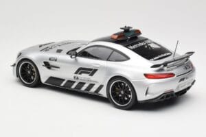 Mercedes AMG GT R C190 Safety Car F1 2019 Minichamps 1:18 155036090 Druckguss — Bild 5 von 6