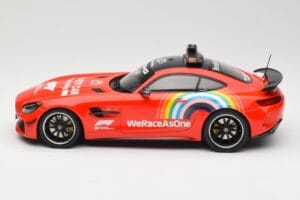 Mercedes AMG GT R C190 Safety Car F1 Mugello GP 2020 Minichamps 1:18 155036094 Druckguss — Bild 3 von 6