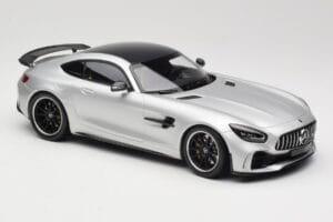 Mercedes AMG GT R C190 Silber Minichamps 1:18 155036025 Druckguss — Bild 4 von 6