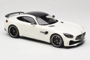 Mercedes AMG GT R C190 Weiß Metallic Minichamps 1:18 155036028 Druckguss — Bild 4 von 6