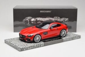 Mercedes Brabus AMG GT S C190 600 Mars Rot Minichamps 1:18 107032521 Druckguss — Bild 6 von 6