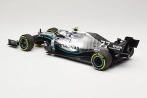 Mercedes AMG Petronas Motorsport W10 #77 V. Bottas 2nd Place Chinese GP 2019 Minichamps 1:18 110190377 Druckguss — Bild 5 von 6