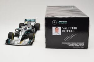 Mercedes AMG Petronas Motorsport W10 #77 V. Bottas 2nd Place Chinese GP 2019 Minichamps 1:18 110190377 Druckguss — Bild 6 von 6