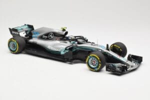 Mercedes AMG Petronas W09 #77 V. Bottas F1 2018 Minichamps 1:18 110180077 Druckguss — Bild 4 von 6