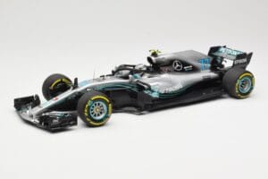 Mercedes AMG Petronas W09 #77 V. Bottas F1 2018 Minichamps 1:18 110180077 Druckguss