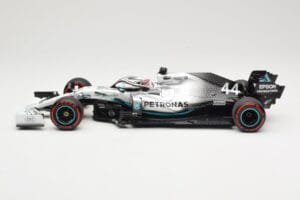 Mercedes AMG Petronas W10 #44 L. Hamilton Winner German GP 2019 Minichamps 1:18 110191144 Druckguss — Bild 3 von 6