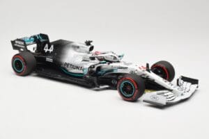 Mercedes AMG Petronas W10 #44 L. Hamilton Winner German GP 2019 Minichamps 1:18 110191144 Druckguss — Bild 4 von 6
