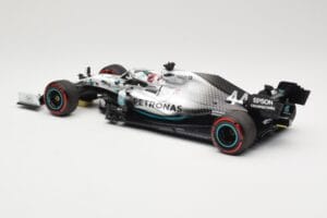 Mercedes AMG Petronas W10 #44 L. Hamilton Winner German GP 2019 Minichamps 1:18 110191144 Druckguss — Bild 5 von 6