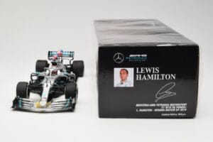 Mercedes AMG Petronas W10 #44 L. Hamilton Winner British GP 2019 Minichamps 1:18 110191044 Druckguss — Bild 6 von 6