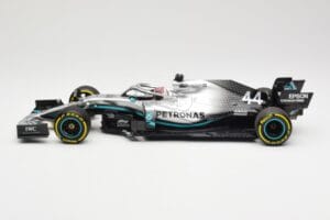 Mercedes AMG Petronas W10 #44 L. Hamilton Winner Chinese GP 2019 Minichamps 1:18 110190344 Druckguss — Bild 3 von 6