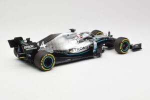 Mercedes AMG Petronas W10 #44 L. Hamilton F1 World Champion 2019 Minichamps 1:18 110190044 Druckguss — Bild 2 von 6