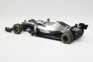 Mercedes AMG Petronas W10 #77 V. Bottas F1 2019 Minichamps 1:18 110190077 Druckguss — Bild 5 von 6