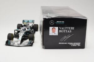 Mercedes AMG Petronas W10 #77 V. Bottas F1 2019 Minichamps 1:18 110190077 Druckguss — Bild 6 von 6