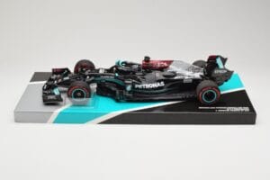 Mercedes AMG Petronas W12 E Performance #44 L. Hamilton Bahrain GP 2021 Minichamps 1:18 113210144 Druckguss