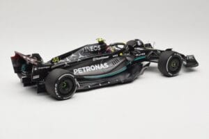 Mercedes AMG Petronas W14 E Performance #44 L. Hamilton Bahrain GP 2023 Minichamps 1:18 110230144 Druckguss — Bild 2 von 6
