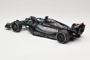 Mercedes AMG Petronas W14 E Performance #63 G. Russell Australian GP 2023 Minichamps 1:18 110230363 Druckguss — Bild 5 von 6