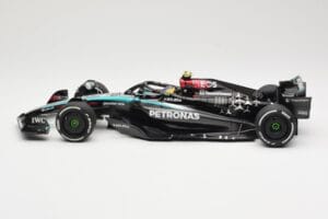 Mercedes AMG Petronas W15 E Performance #44 L. Hamilton 2024 Minichamps 1:18 110240144 Druckguss — Bild 5 von 6