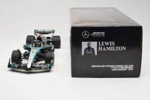 Mercedes AMG Petronas W15 E Performance #44 L. Hamilton 2024 Minichamps 1:18 110240144 Druckguss — Bild 6 von 6