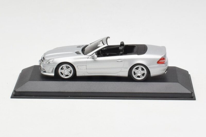 Mercedes AMG SL63 R230 Silber Wheels Type 2 Minichamps 1:43 SL63001 Druckguss