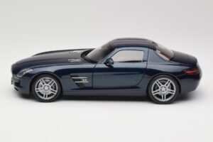 Mercedes SLS AMG C197 Blue Metallic Minichamps 1:18 180039021 Druckguss — Bild 4 von 8