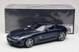 Mercedes SLS AMG C197 Blue Metallic Minichamps 1:18 180039021 Druckguss — Bild 8 von 8