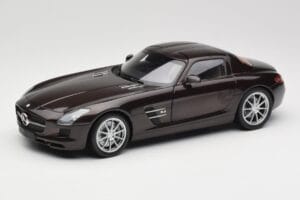 Mercedes AMG SLS C197 Brown Metallic Minichamps 1:18 100039028 Druckguss