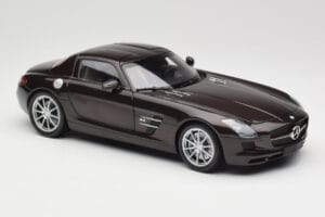 Mercedes AMG SLS C197 Brown Metallic Minichamps 1:18 100039028 Druckguss — Bild 6 von 8