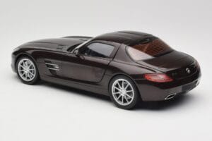 Mercedes AMG SLS C197 Brown Metallic Minichamps 1:18 100039028 Druckguss — Bild 7 von 8
