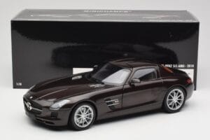 Mercedes AMG SLS C197 Brown Metallic Minichamps 1:18 100039028 Druckguss — Bild 8 von 8