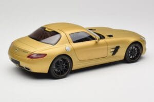 Mercedes AMG SLS C197 Gold Minichamps 1:18 100039024 Druckguss — Bild 3 von 8