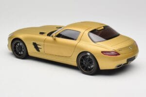 Mercedes AMG SLS C197 Gold Minichamps 1:18 100039024 Druckguss — Bild 7 von 8