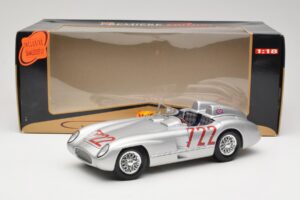 Mercedes 300 SLR W196S #722 S. Moss / D. Jenkinson Mille Miglia Winner 1955 Maisto 1:18 536887 Druckguss — Bild 8 von 8