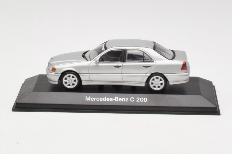 Mercedes C 200 W202 Iridium Silver Minichamps 1:43 B66040488 Druckguss