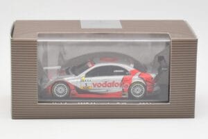 Mercedes C-Class C203 #1 Vodafone AMG B. Schneider DTM 2004 Minichamps 1:43 B66962207 Druckguss — Bild 4 von 4