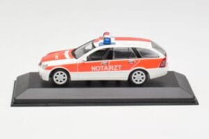 Mercedes C-Class S203 Notarzt Minichamps 1:43 430030190 Druckguss