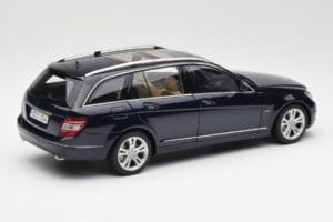 Mercedes C-Class S204 T-Modell Tanzanite Blau AUTOart 1:18 B66962352 Druckguss — Bild 3 von 8