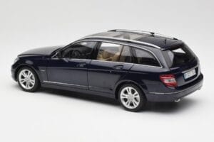 Mercedes C-Class S204 T-Modell Tanzanite Blau AUTOart 1:18 B66962352 Druckguss — Bild 7 von 8