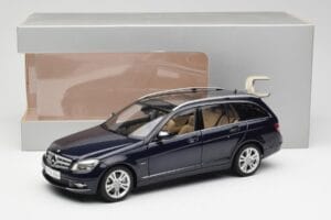 Mercedes C-Class S204 T-Modell Tanzanite Blau AUTOart 1:18 B66962352 Druckguss — Bild 8 von 8