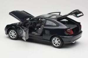 Mercedes C-Class Sports Coupe CL203 Blau Maisto 1:18 B66962124 Druckguss — Bild 5 von 8