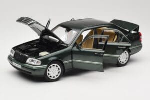 Mercedes C-Class W202 Malachite Green Norev 1:18 183372 Druckguss — Bild 2 von 8